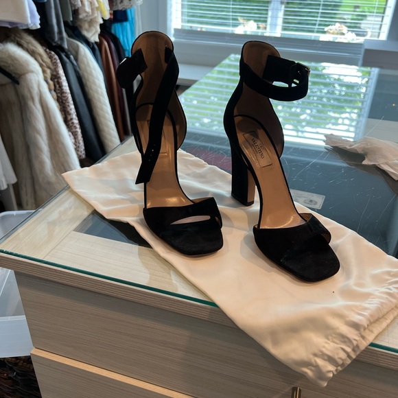 Valentino shoes size 38.5 black - Picture 1 of 4